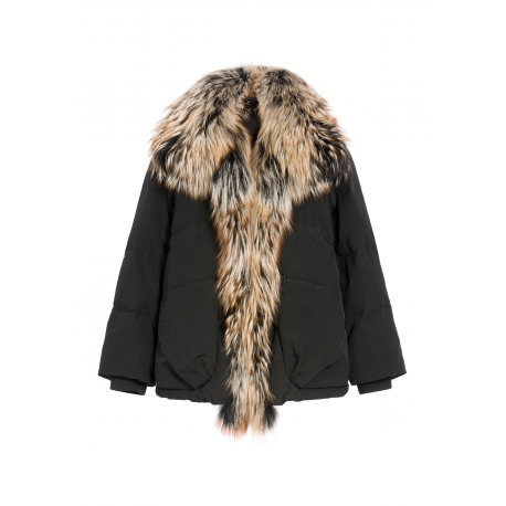Czarna zimowa kurtka damska z futrem naturalnym KURDT-0592-99 Z25
