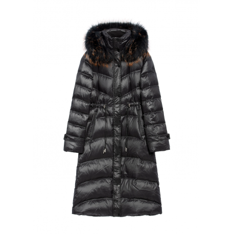 Czarna zimowa kurtka damska z futrem naturalnym KURDT-0618-99 Z25
