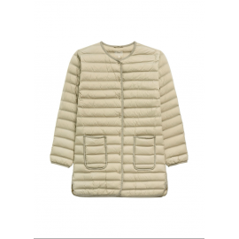 Oliwkowa kurtka damska z naturalnym ociepleniem KURDT-0636-8E(W26)